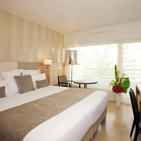 Aparthotel Residhome La Defense Courbevoie