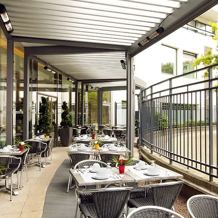 Residhome La Defense 4* Courbevoie