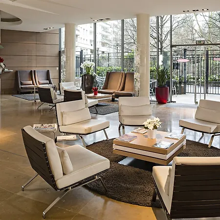 Residhome La Defense Aparthotel 4*