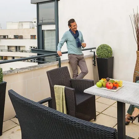 Residhome La Defense 4*