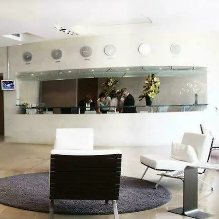 Aparthotel Residhome La Defense Courbevoie